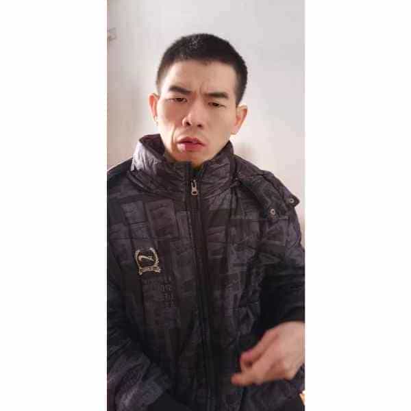 33岁岁四川单身帅哥 - 哈密吉缘网