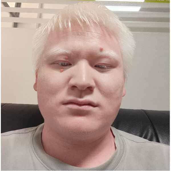 30岁岁安徽单身帅哥 - 哈密吉缘网