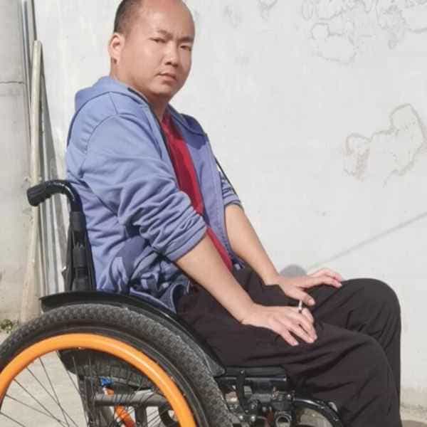 37岁岁陕西单身帅哥 - 哈密吉缘网