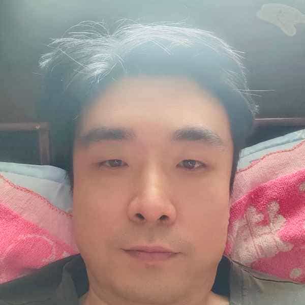 43岁岁河南单身帅哥 - 哈密吉缘网