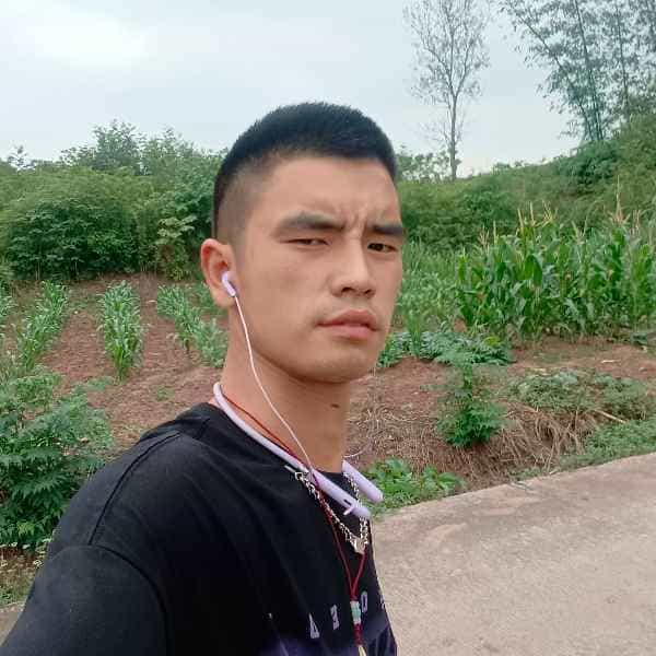 35岁岁四川单身帅哥 - 哈密吉缘网
