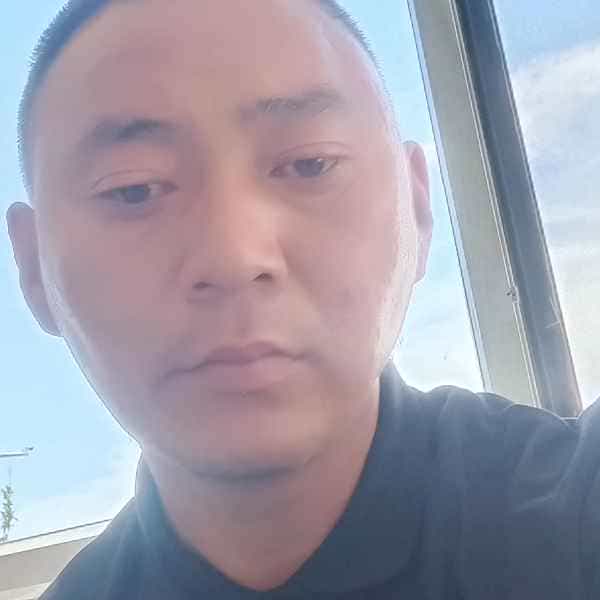 35岁岁内蒙古单身帅哥 - 哈密吉缘网