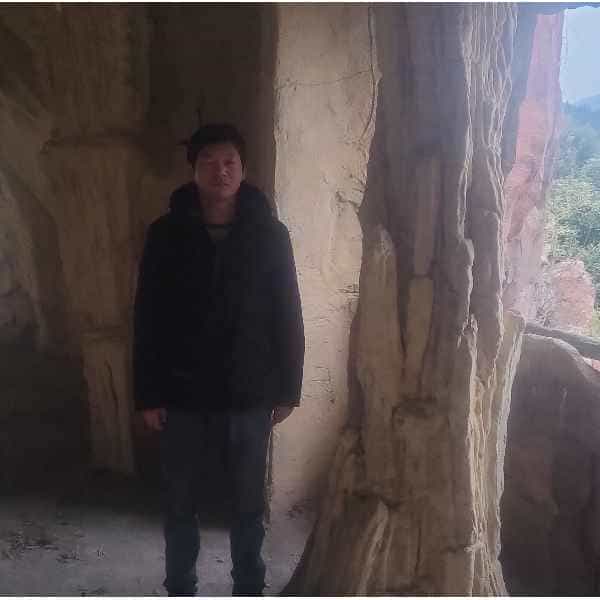 36岁岁湖北单身帅哥 - 哈密吉缘网